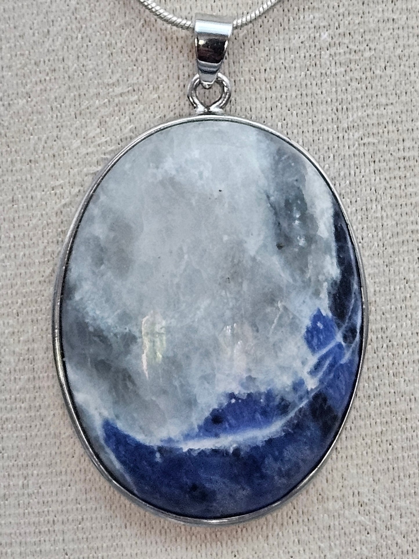 Pendentif Sodalite Clarté céleste