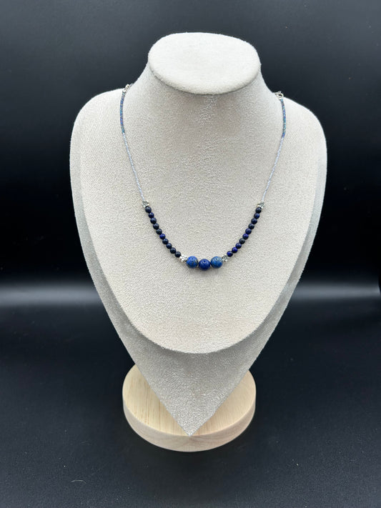 Collier lapis lazuli dégradés de bleu