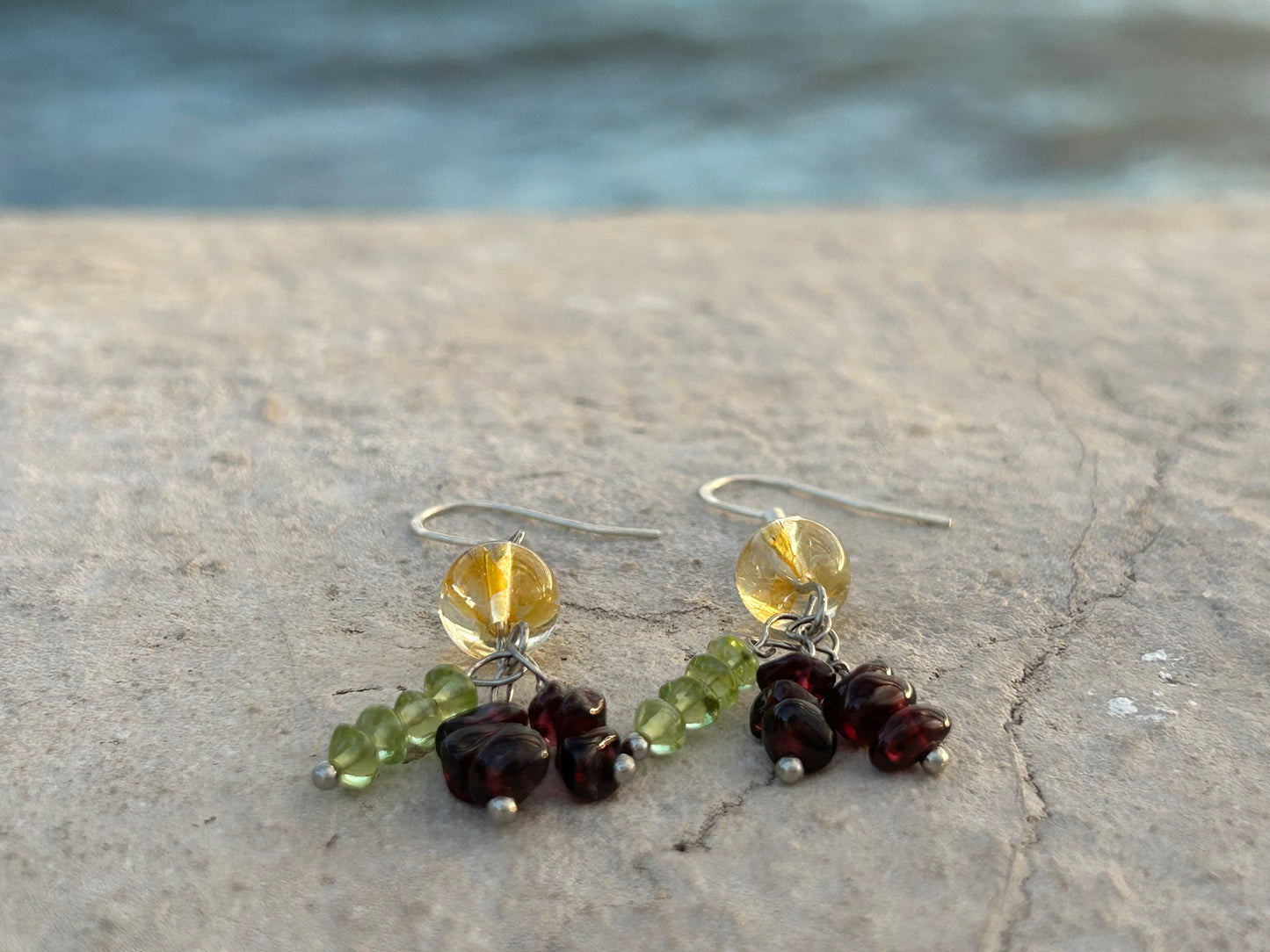 Boucles Pampilles Grenat Peridot