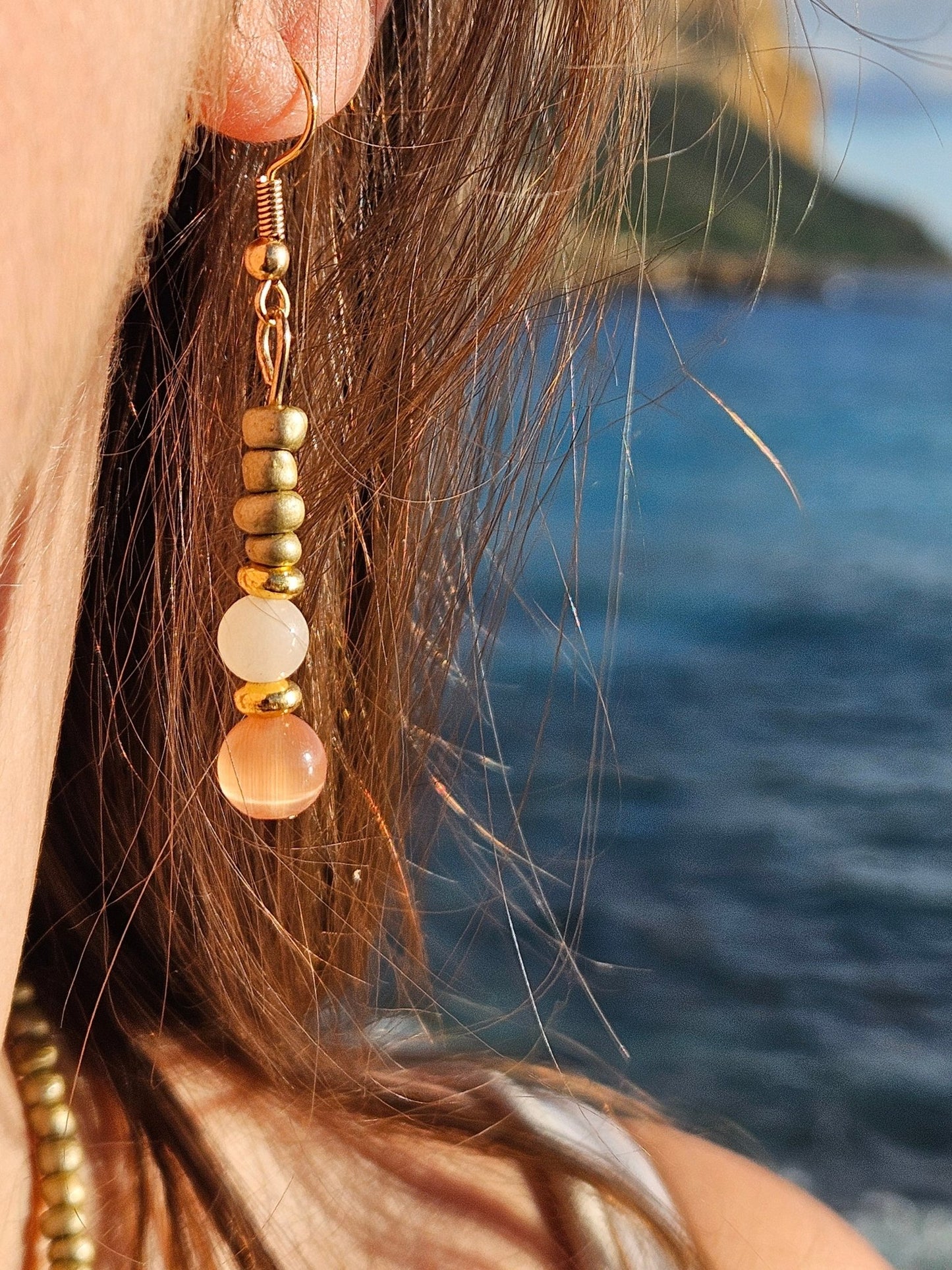 Boucles fantaisie pendantes pastel or