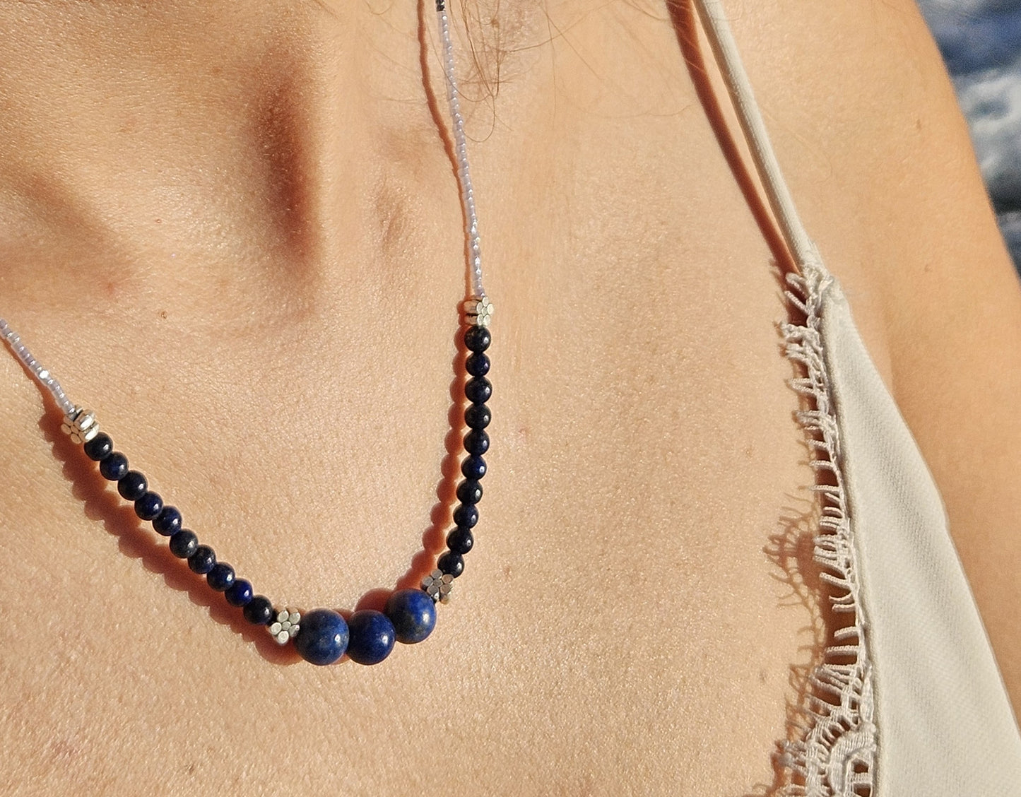 Collier lapis lazuli dégradés de bleu