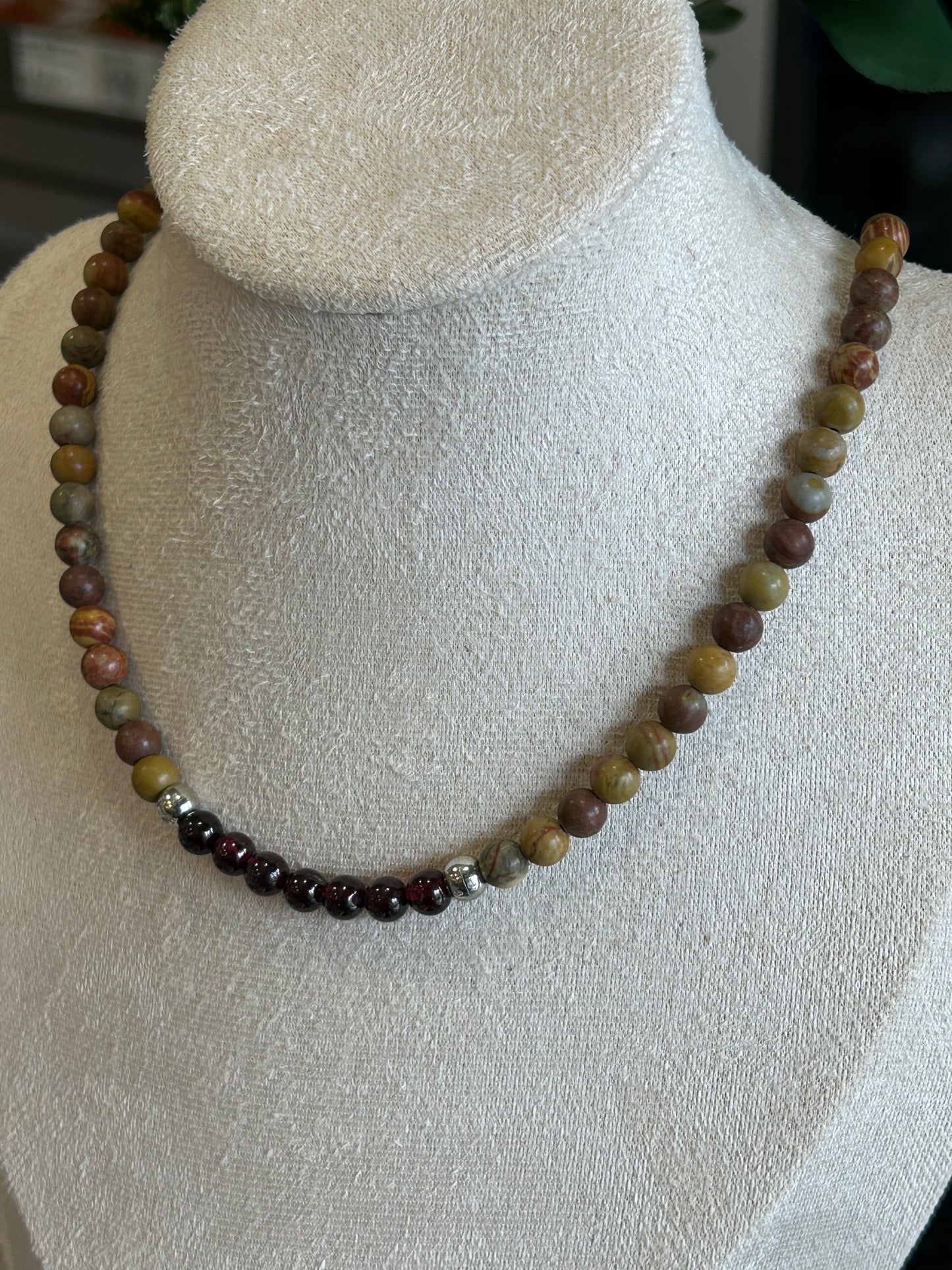 Collier homme Force d'action -Jaspe et Grenat