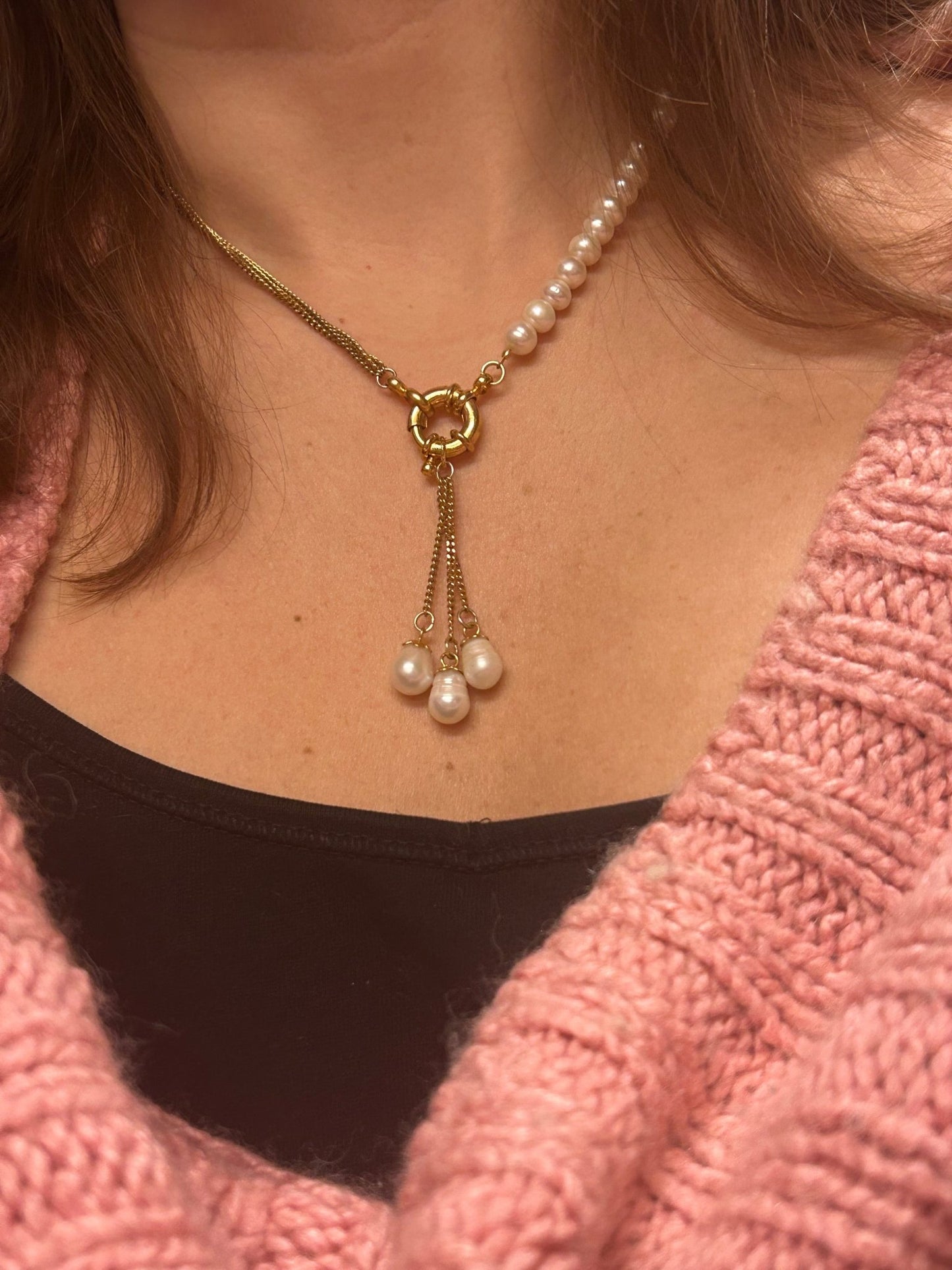 Collier asymétrique perles d’eau douce & acier doré - Colomba Créations